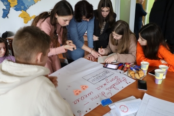 «Ми змогли відірвати дітей від гаджетів». Як у Вишнівській громаді реалізували шкільний бюджет